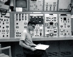 Dan Dorrough; Tandem Van de Graff generator at Purdue PNS Lab